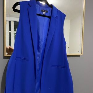 🧿 Nine West tie side vest